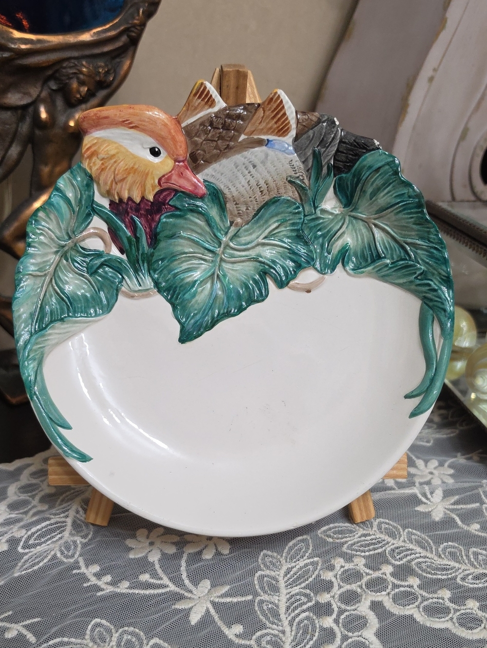 Vtg 1988 Hand-Painted Ceramic Plate with Green Leaf and Multicolor Bird Accent